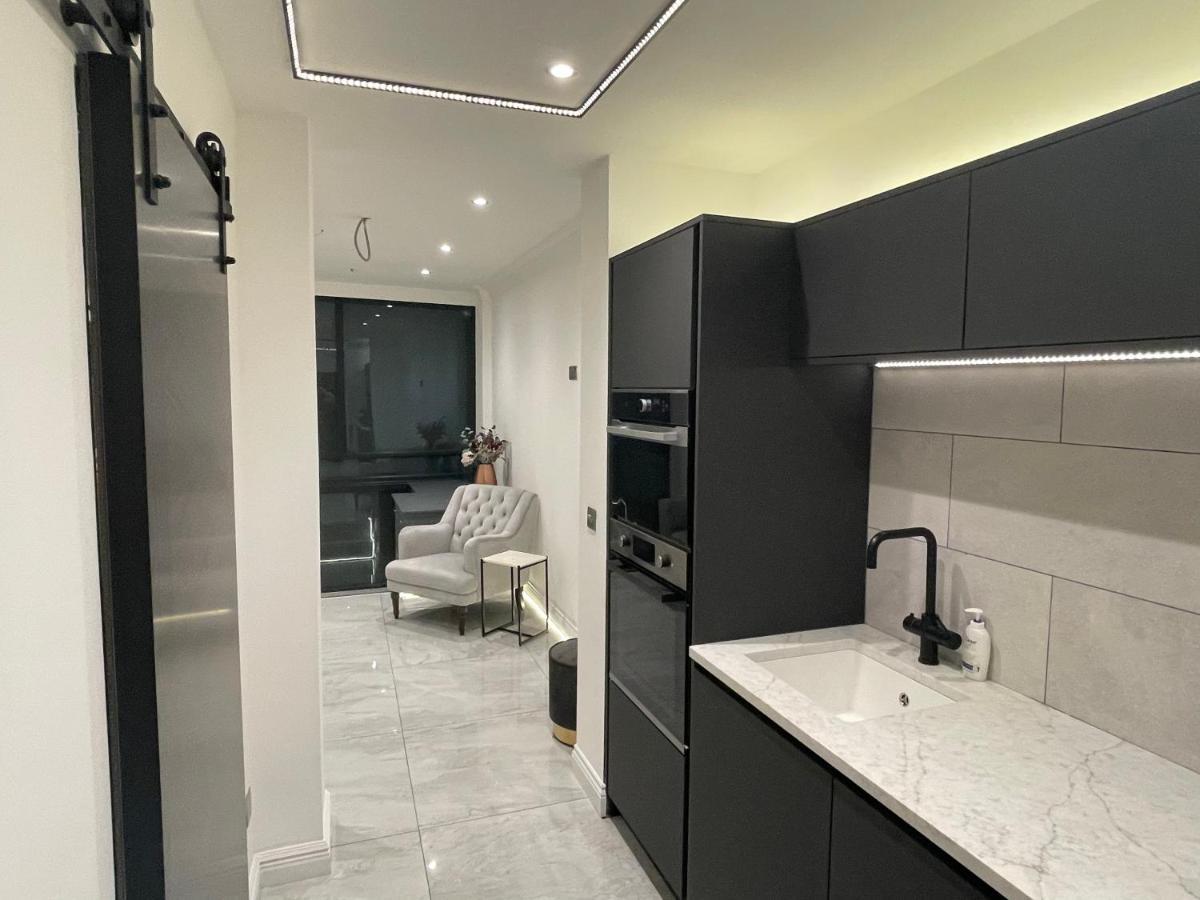 Luxury Apartment Edinburgh Centre With Steam Room Exteriör bild