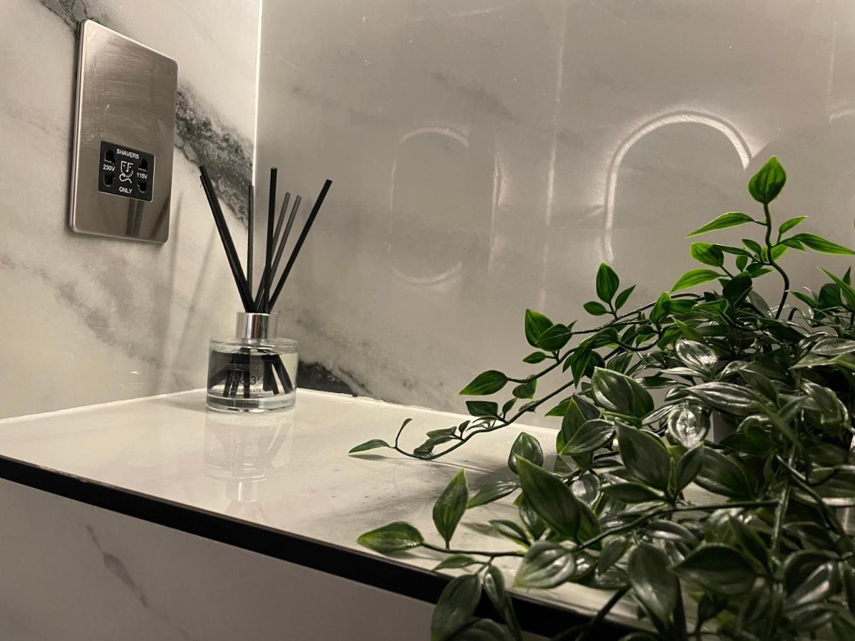 Luxury Apartment Edinburgh Centre With Steam Room Exteriör bild