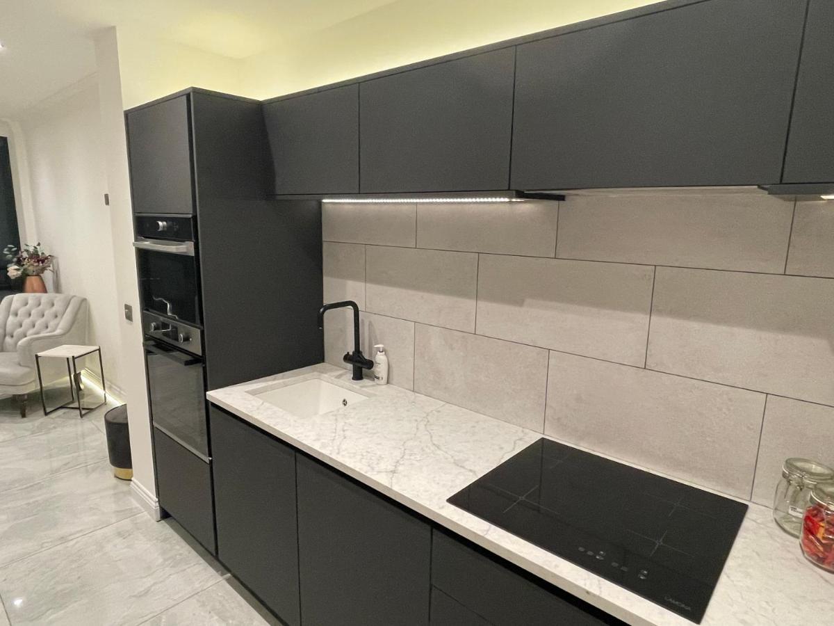 Luxury Apartment Edinburgh Centre With Steam Room Exteriör bild