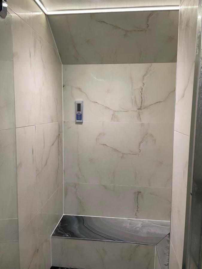 Luxury Apartment Edinburgh Centre With Steam Room Exteriör bild